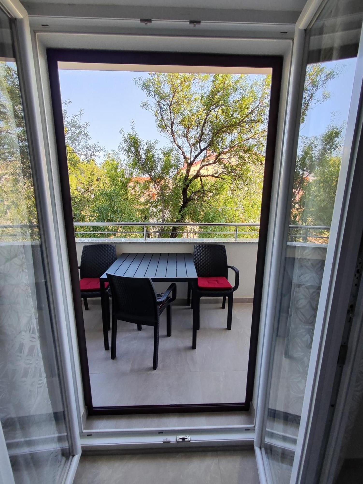 Apartment Malo Seline