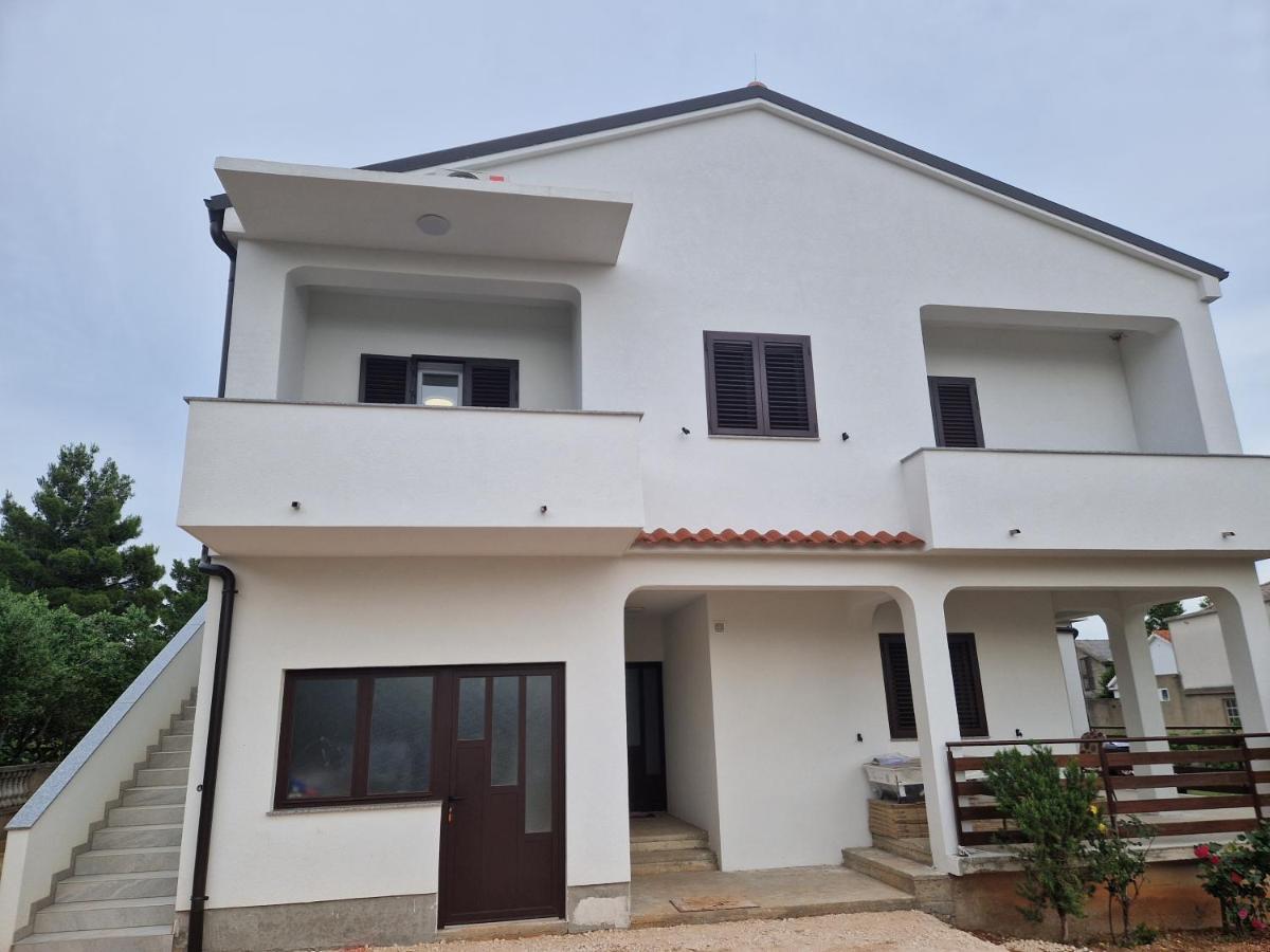Malo Apartment Seline